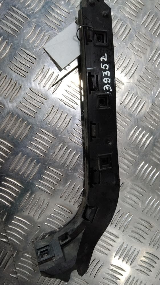 Кронштейн крепления бампера заднего к Volvo V50 (03-10)