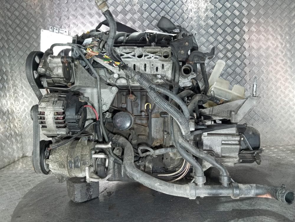 Двигатель к Renault Laguna 2 (01-05)