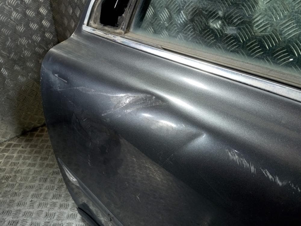 Дверь передняя левая к Volvo XC90 1 (02-06)