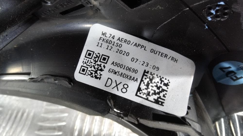 Молдинг крышки багажника к Jeep Grand Cherokee WL (21-24)