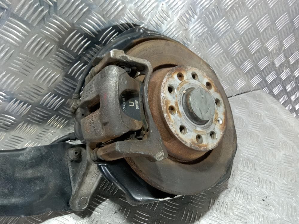 Кулак задний левый к Volkswagen Sharan 2 (10-15)