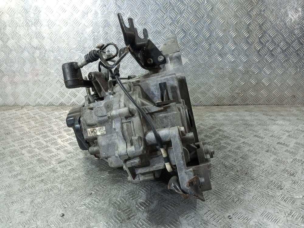 КПП механическая (МКПП) к Mazda 6 1 (02-05)