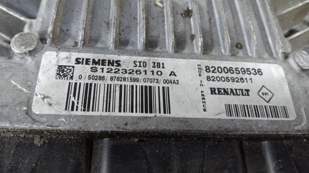 Блок управления двигателем к Renault Scenic 2 (03-06)