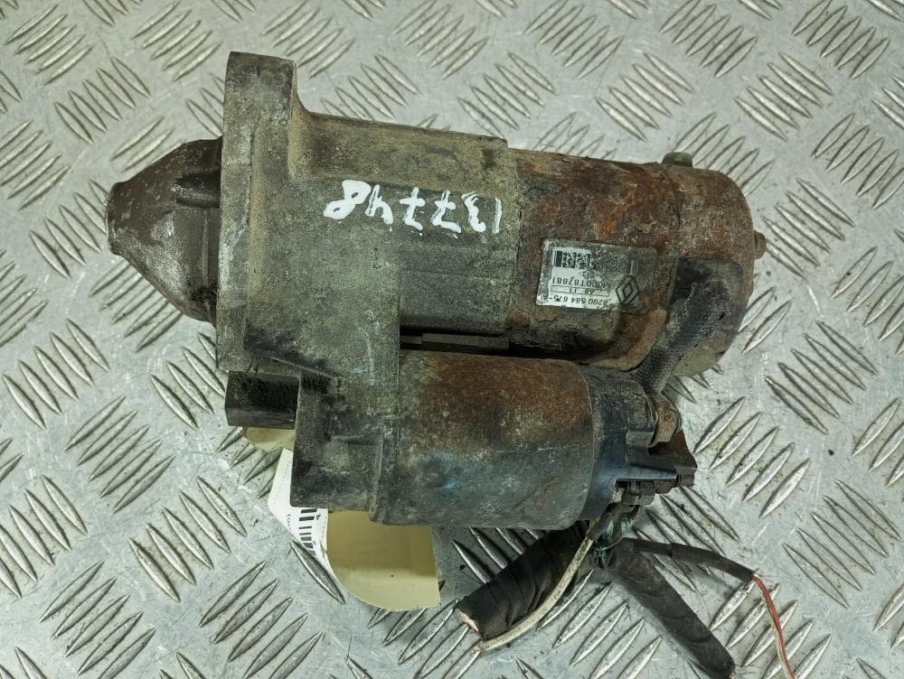 Стартер к Renault Scenic 2 (03-06)