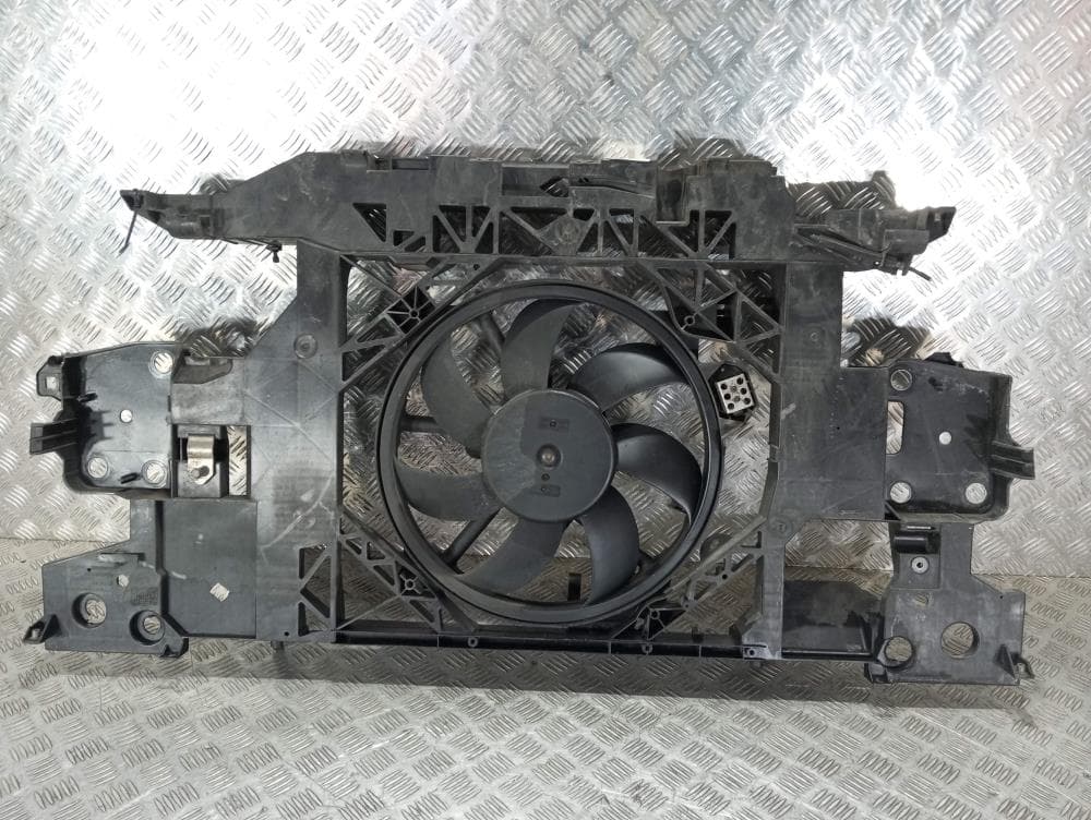 Передняя панель крепления облицовки (телевизор) к Renault Scenic 3 (09-12)