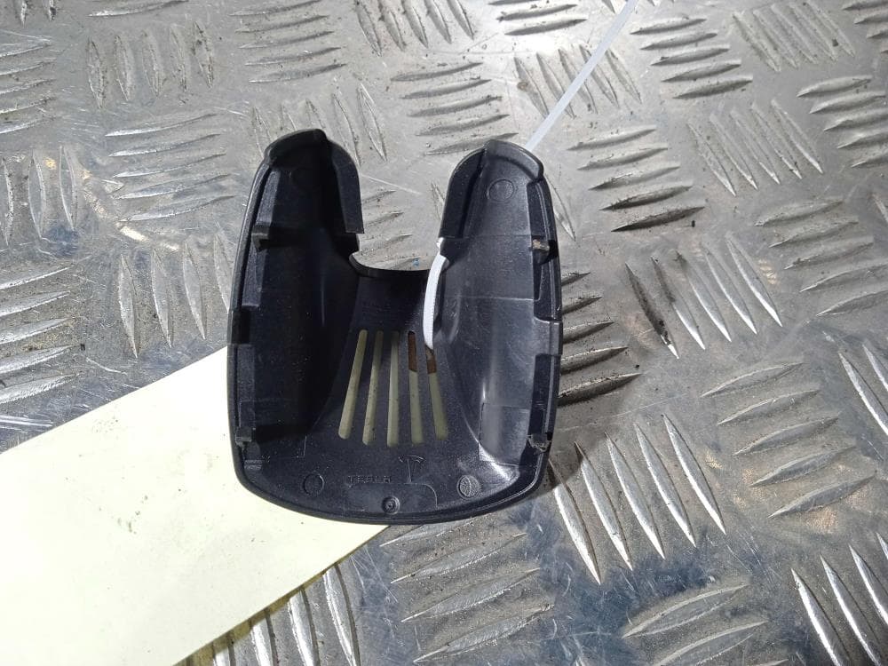 Пластик салона к Tesla Model X (15-21)