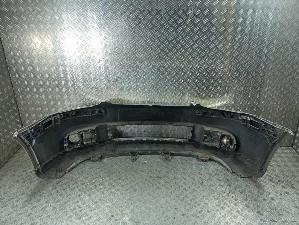 Бампер передний к Volkswagen Golf 5 (03-09)